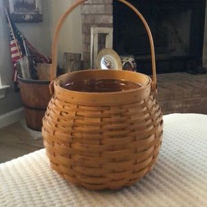 2001 Longaberger Pumpkin Basket with protector